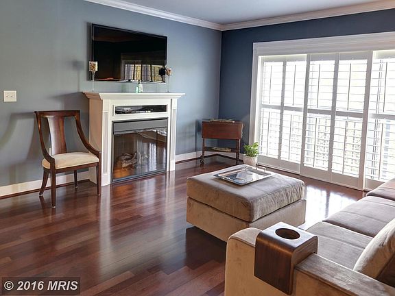 2nd image of 5 Park Pl APT 230