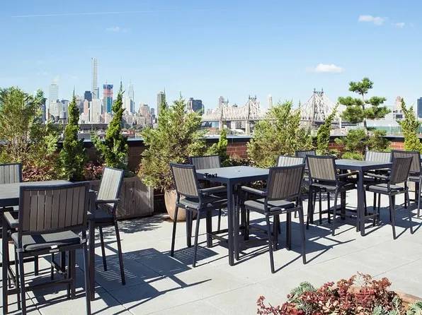 21-45 44th Drive image 8 of 11