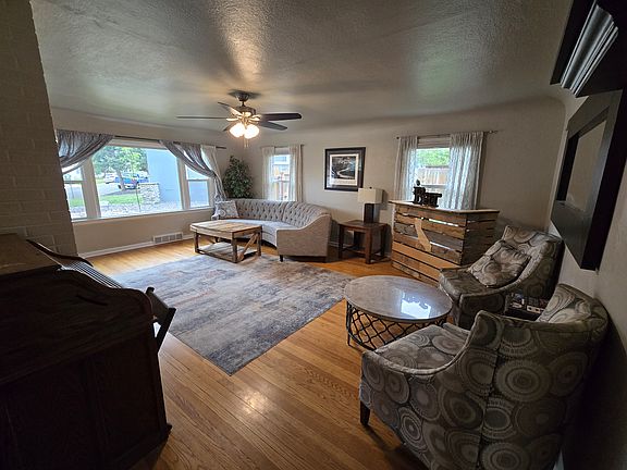 4th image of 504 Three Eagles St
