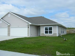 4218 SW Shenandoah Rd, Topeka, KS 66610