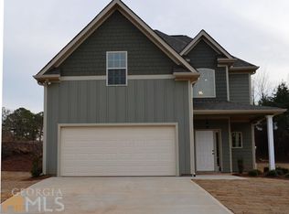 47 Harpers Farm Dr, Newnan, GA 30263