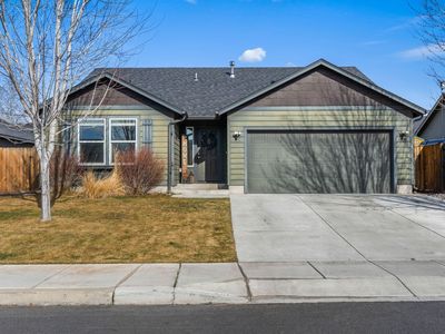 725 NE Redwood Ave, Redmond, OR, 97756