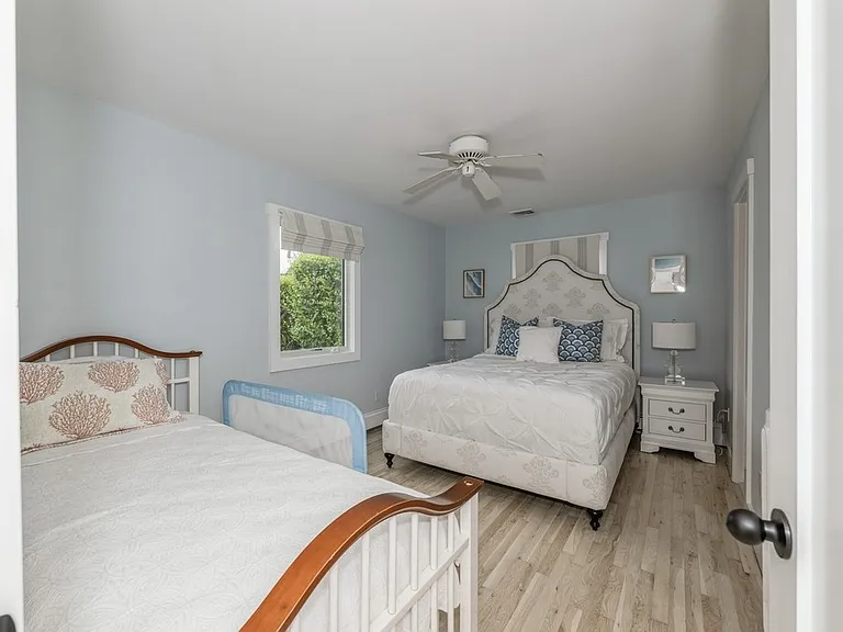 27 Reuter Pl — Photo 10