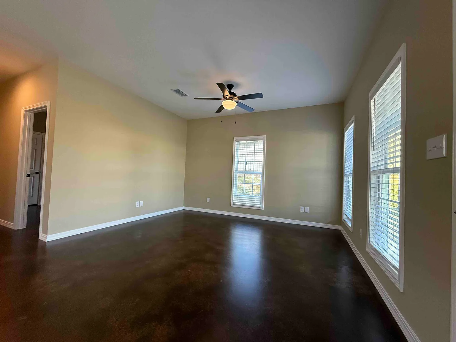 Available Mid September!! 3 Bedroom / 2 Bath In Spanish Fort! — Photo 4