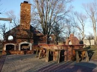 8500 N Childress Ave, Kansas City, MO 64153