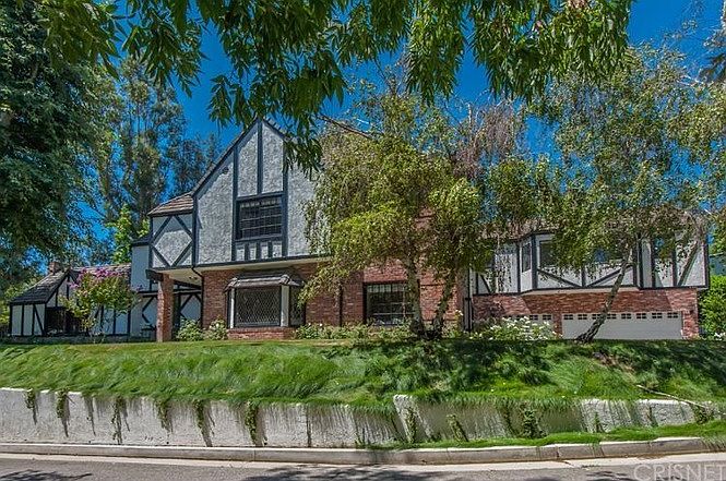 1st image of 4461 Vanalden Ave