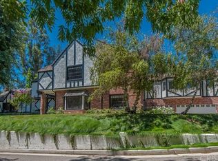 4461 Vanalden Ave, Tarzana, CA 91356