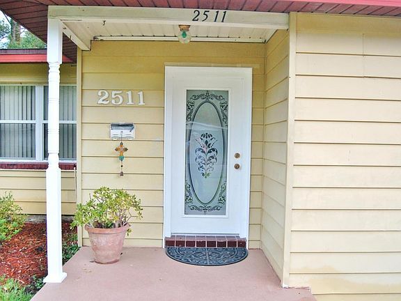 3rd image of 2511 Stein St