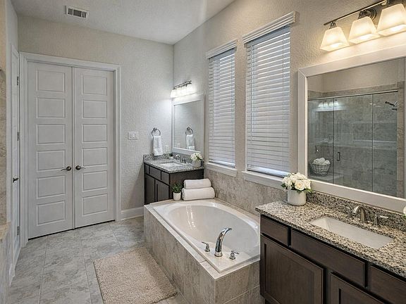 3rd image of 13423 Alpine Mountain Ln