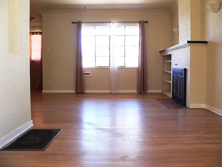 406 Carlisle Blvd SE — Photo 14
