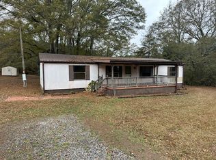 98 Alexander Rd S, Grantville, GA 30220