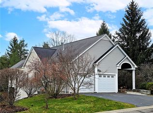 5565 Lakewood Trl, Canandaigua, NY 14424