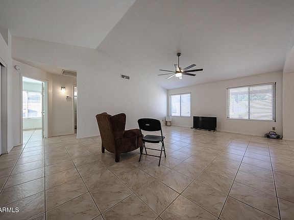 3rd image of 5710 W BUTLER Drive