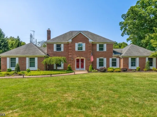 15 Forest Ln, Branchburg Twp., NJ 08853