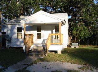 1914 9th St, Pascagoula, MS 39567