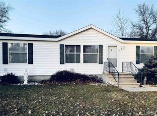 111 Kenneally Blvd #111, Gladstone, MI 49837