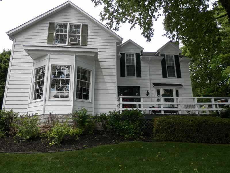 1st image of 1203 Echo Lake Dr