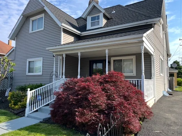 215 Harrison St, Glassport, PA 15045