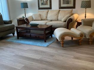 3520 Gladstone St, Sarasota, FL 34231