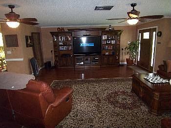 3rd image of 3760 Dellwood Blvd