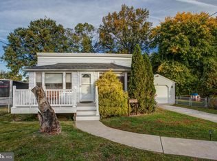 217 Chippewa St, Essington, PA 19029