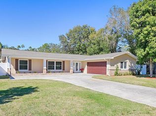 1320 Golf View Dr, Belleair, FL 33756