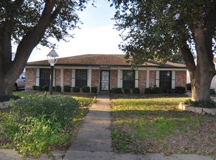 10515 Sagebriar Dr, Houston, TX 77089