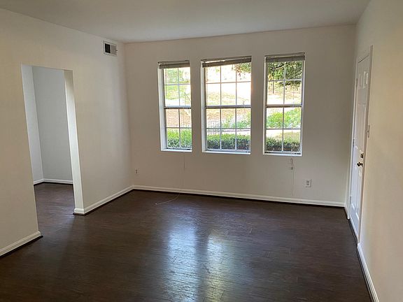 Bright and Spacious Living Room