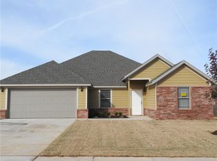 906 SW Pure Globe St, Bentonville, AR 72712