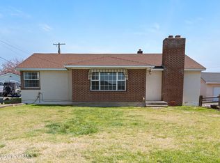 423 S 41st St, Yakima, WA