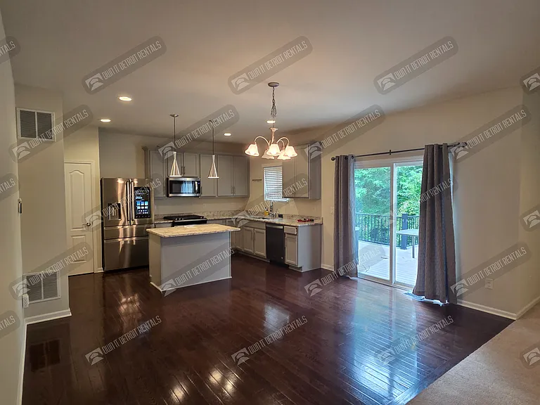 8151 Quincy Dr — Photo 29