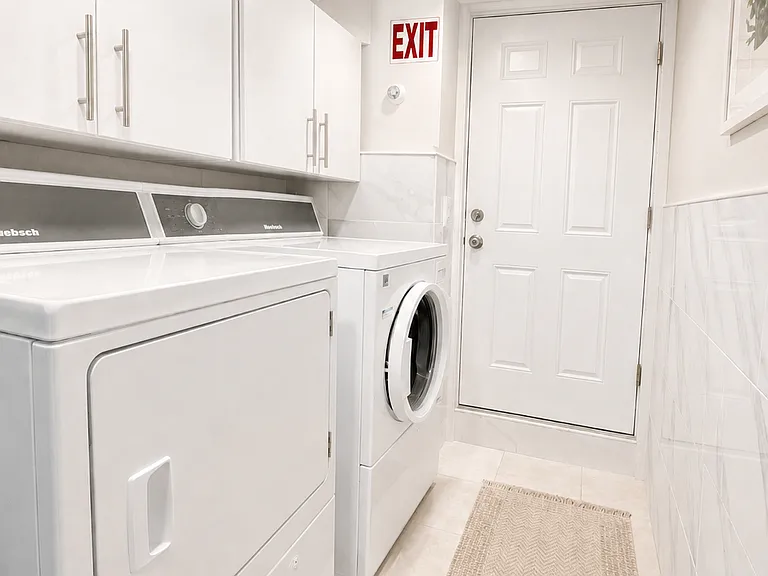 618 Bainbridge St #2A — Photo 17