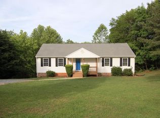 3072 Crockett Rd, Forest, VA 24551