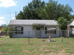 210 S Ruth Ave, Shawnee, OK 74801