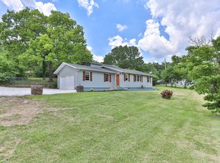 2523 W Farm Rd 80, Springfield, MO 65803