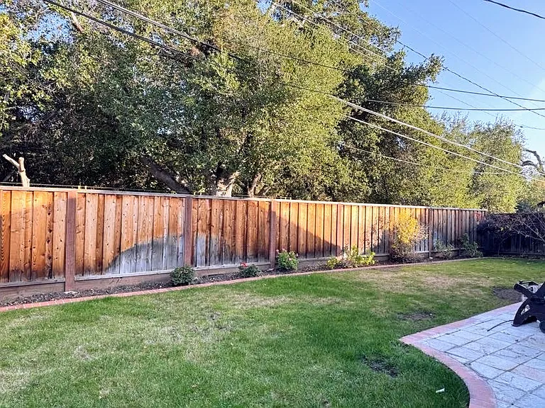 1204 Arlington Ln — Photo 15