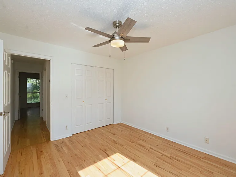 164 W Harbor Dr — Photo 24