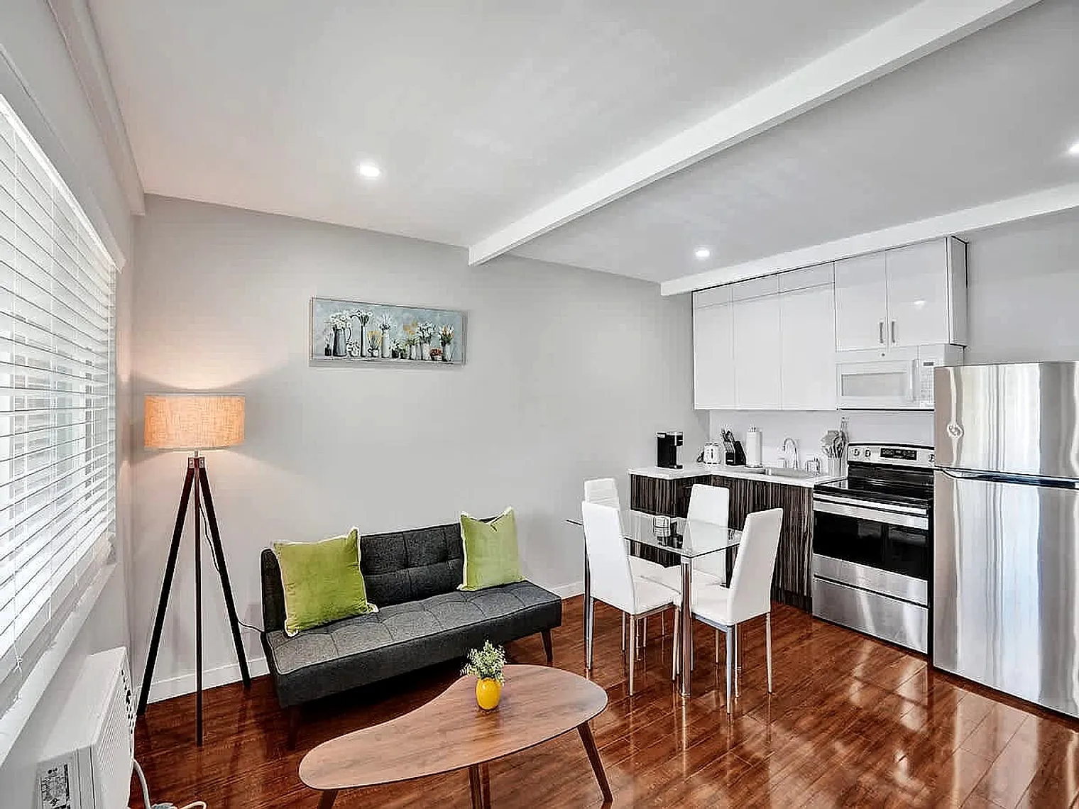 1 bed, 1.0 bath, 775 sqft, $2,462 — Photo 1