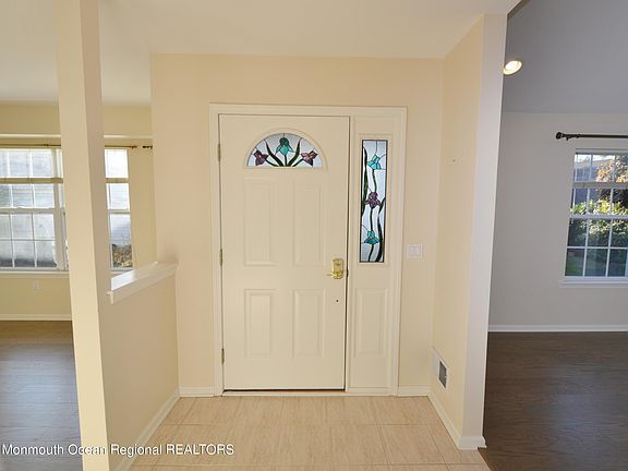 3rd image of 2757 Rockport Ln