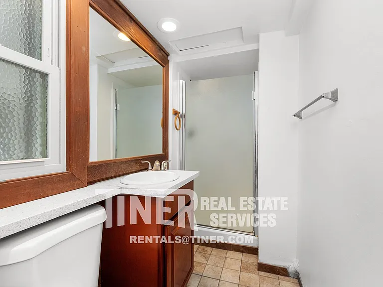 4910 Gastman Way #B — Photo 22