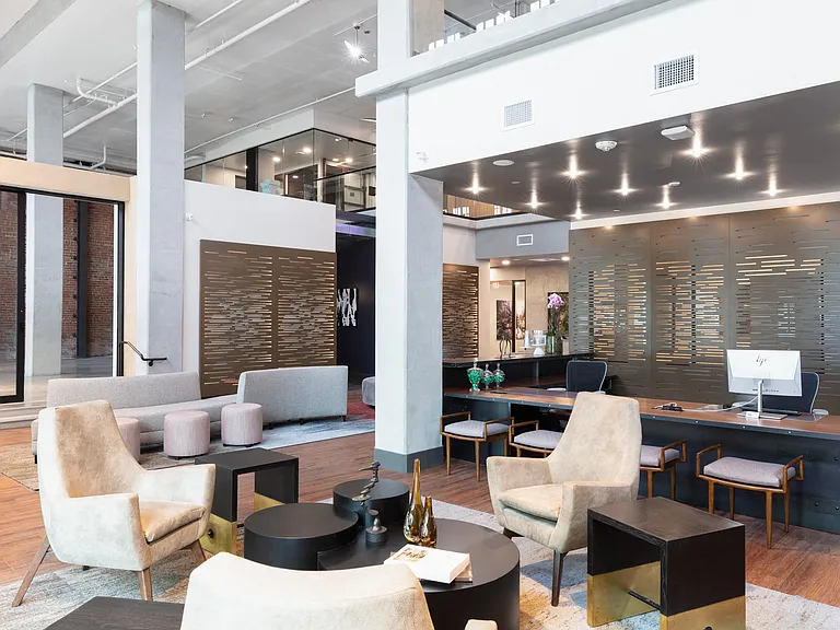Axis Oakland — Photo 8