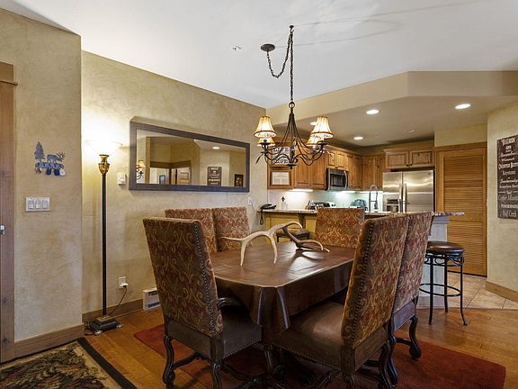 4th image of 1463 Flattop Cir #201