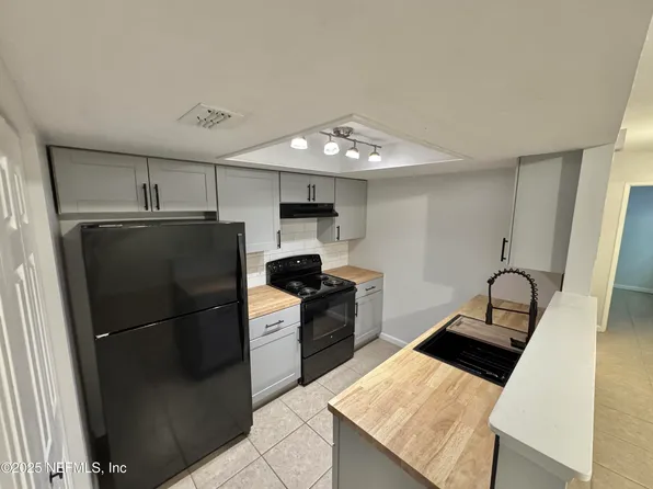 2964 Songbird Dr, Jacksonville, FL 32233