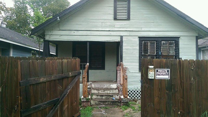 1st image of 3312 Rosalie St