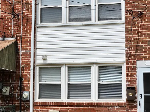 918 Imperial Ct, Halethorpe, MD 21227