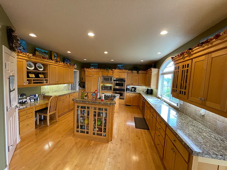 12799 NW Lilywood Dr — Photo 9