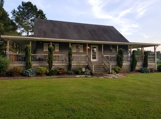 304 Harveys Neck Rd, Hertford, NC 27944