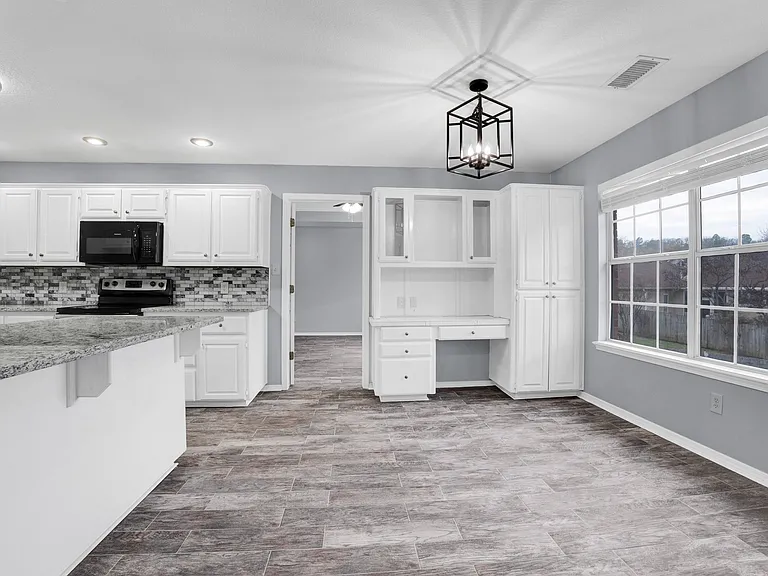 3401 Kinross Dr — Photo 11