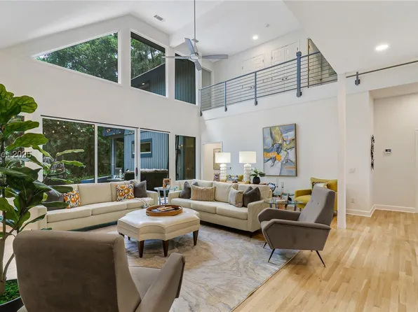 40 Plantation Dr, Hilton Head Island, SC 29928
