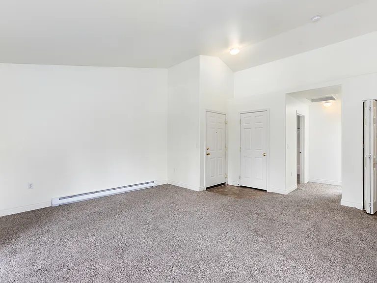 Rock Springs Apartments — Photo 5
